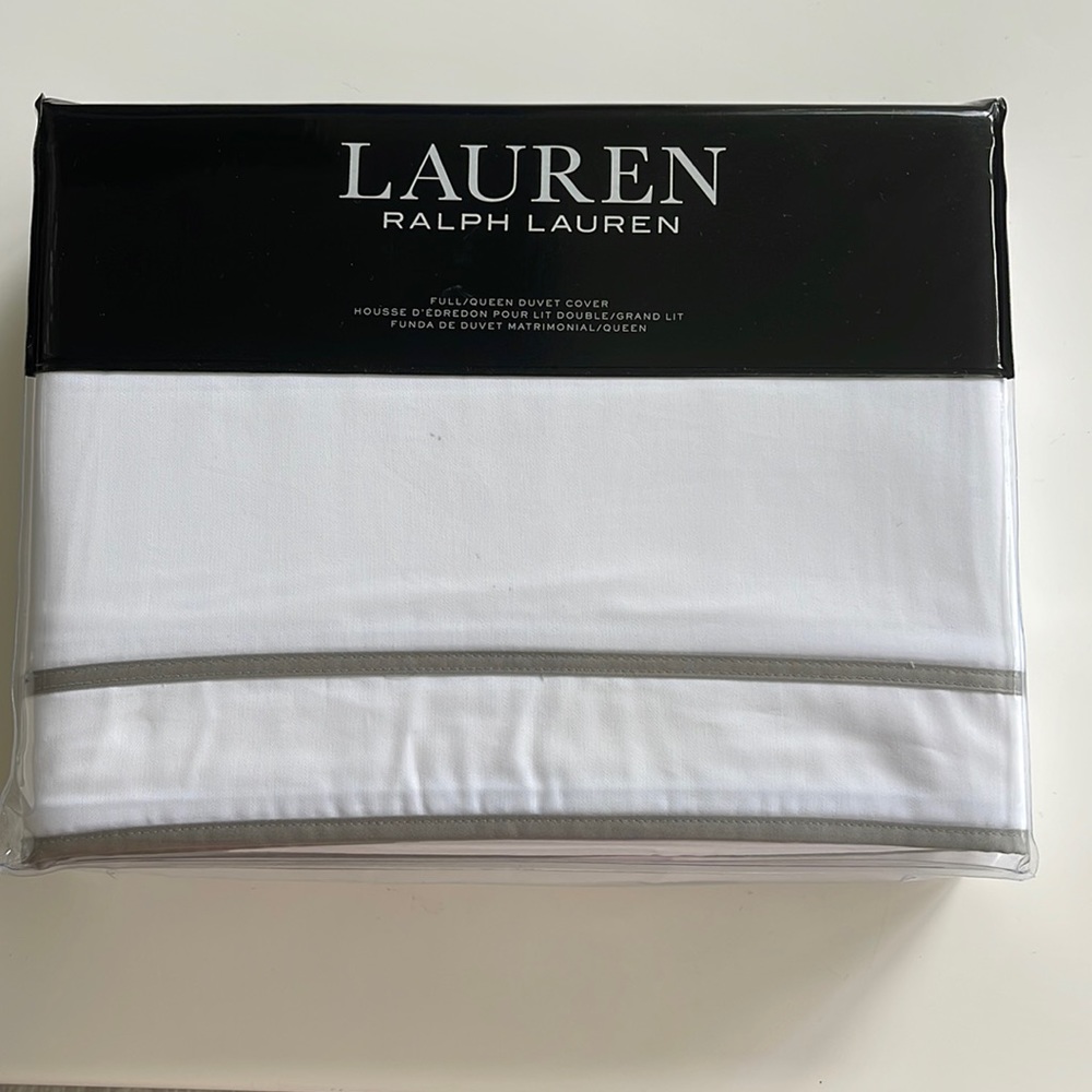 New Ralph Lauren Spencer White Full Queen Duvet Cover. $335